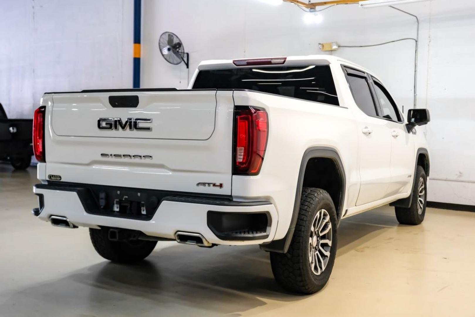 2021 Summit White /Jet Black With Kalahari Accents GMC Sierra 1500 AT4 (1GTU9EET5MZ) with an 3.0L I6 engine, Automatic transmission, located at 15300 Midway Rd., Addison, TX, 75001, (972) 702-0011, 32.958321, -96.838074- Photo#7