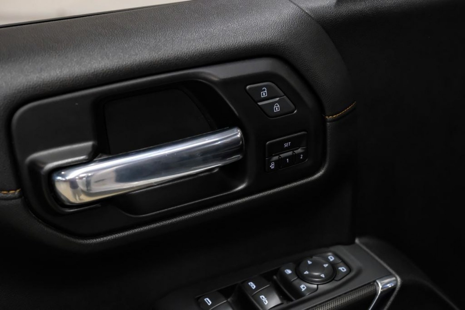 2021 Summit White /Jet Black With Kalahari Accents GMC Sierra 1500 AT4 (1GTU9EET5MZ) with an 3.0L I6 engine, Automatic transmission, located at 15300 Midway Rd., Addison, TX, 75001, (972) 702-0011, 32.958321, -96.838074- Photo#34