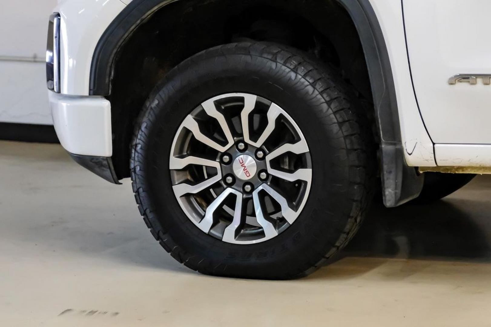 2021 Summit White /Jet Black With Kalahari Accents GMC Sierra 1500 AT4 (1GTU9EET5MZ) with an 3.0L I6 engine, Automatic transmission, located at 15300 Midway Rd., Addison, TX, 75001, (972) 702-0011, 32.958321, -96.838074- Photo#47