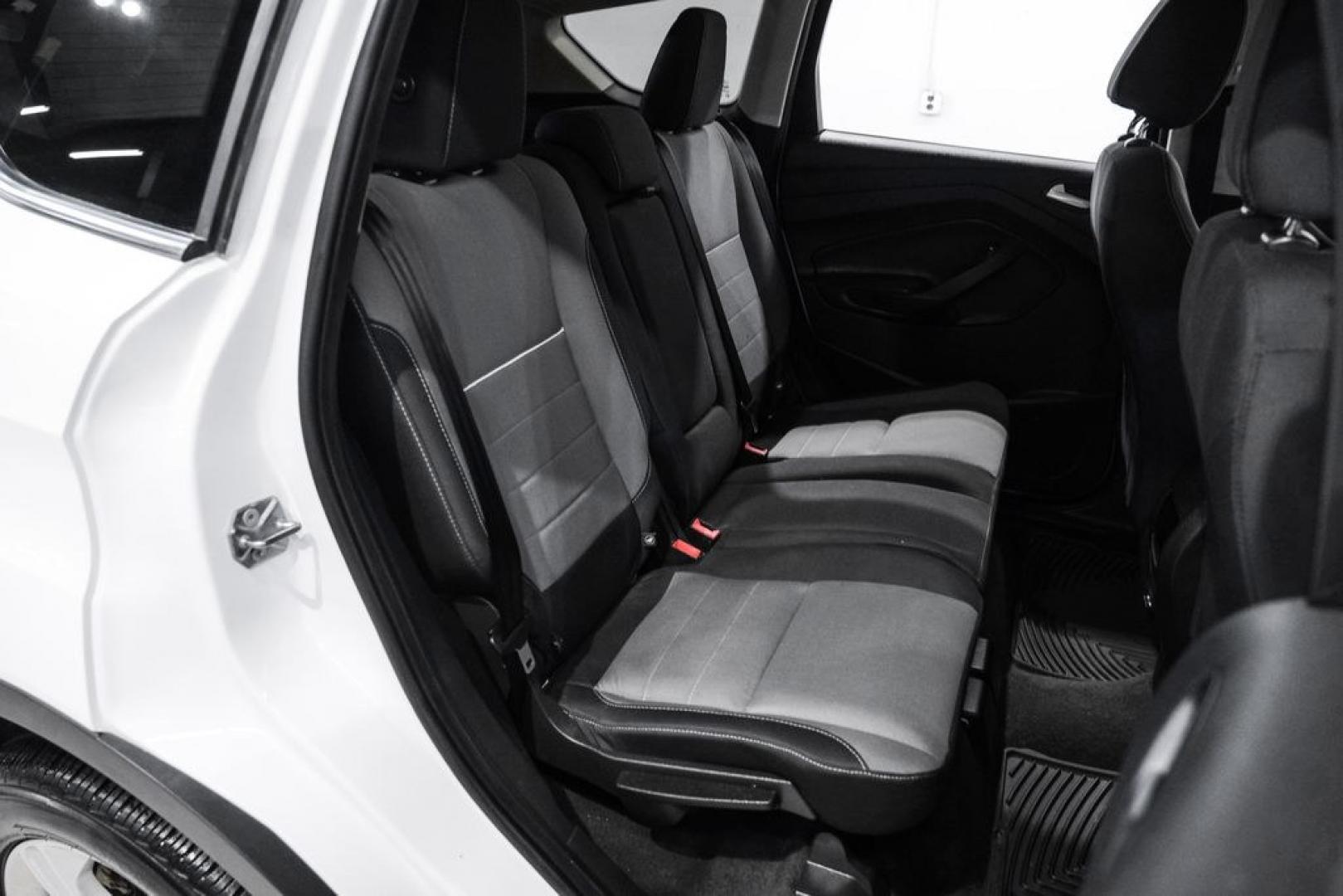 2015 Oxford White /Black Ford Escape SE (1FMCU9G91FU) with an EcoBoost 2.0L I4 GTDi DOHC Turbocharged VCT engine, Automatic transmission, located at 15300 Midway Rd., Addison, TX, 75001, (972) 702-0011, 32.958321, -96.838074- Photo#35