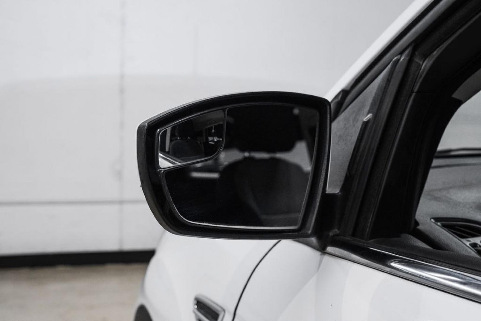 2015 Oxford White /Black Ford Escape SE (1FMCU9G91FU) with an EcoBoost 2.0L I4 GTDi DOHC Turbocharged VCT engine, Automatic transmission, located at 15300 Midway Rd., Addison, TX, 75001, (972) 702-0011, 32.958321, -96.838074- Photo#40