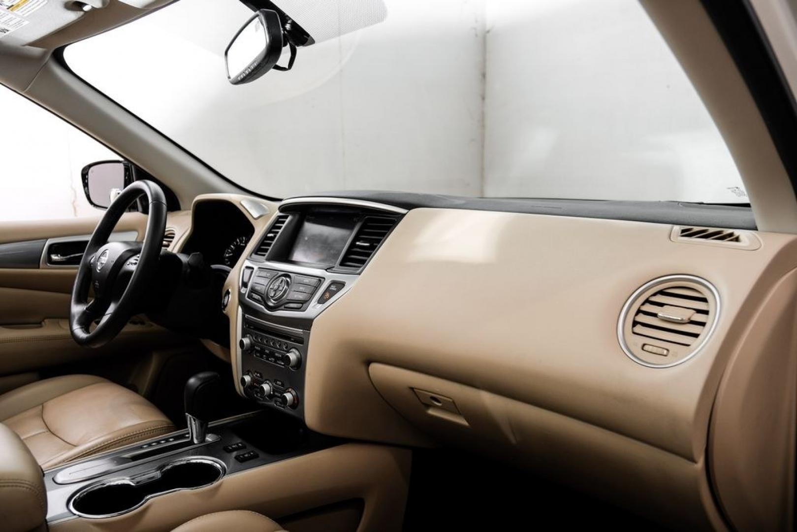 2017 Glacier White /Almond Nissan Pathfinder SL (5N1DR2MN3HC) with an V6 engine, CVT transmission, located at 15300 Midway Rd., Addison, TX, 75001, (972) 702-0011, 32.958321, -96.838074- Photo#13