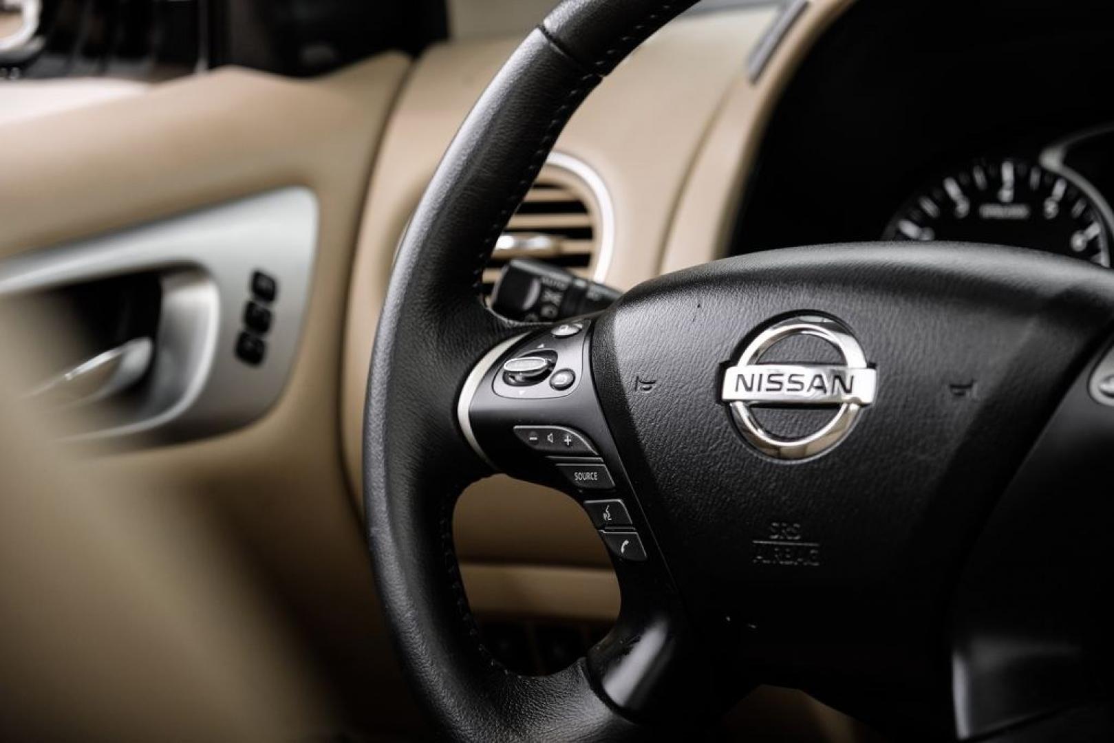 2017 Glacier White /Almond Nissan Pathfinder SL (5N1DR2MN3HC) with an V6 engine, CVT transmission, located at 15300 Midway Rd., Addison, TX, 75001, (972) 702-0011, 32.958321, -96.838074- Photo#18