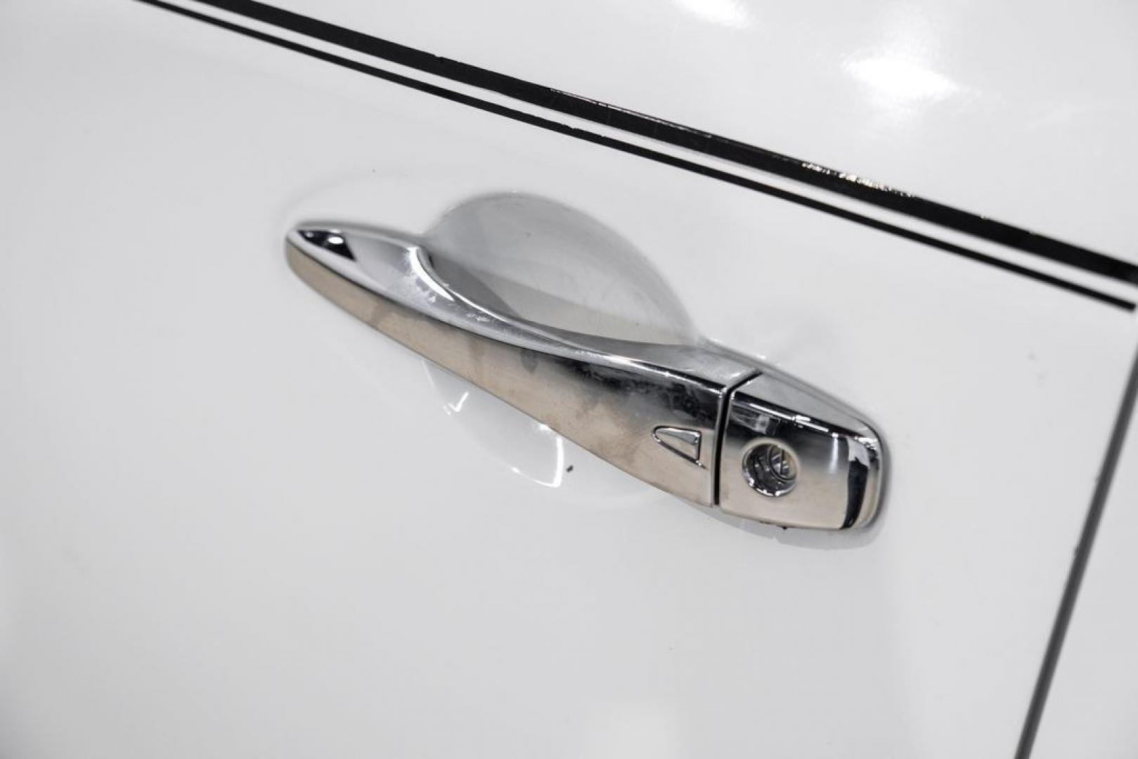2017 Glacier White /Almond Nissan Pathfinder SL (5N1DR2MN3HC) with an V6 engine, CVT transmission, located at 15300 Midway Rd., Addison, TX, 75001, (972) 702-0011, 32.958321, -96.838074- Photo#48