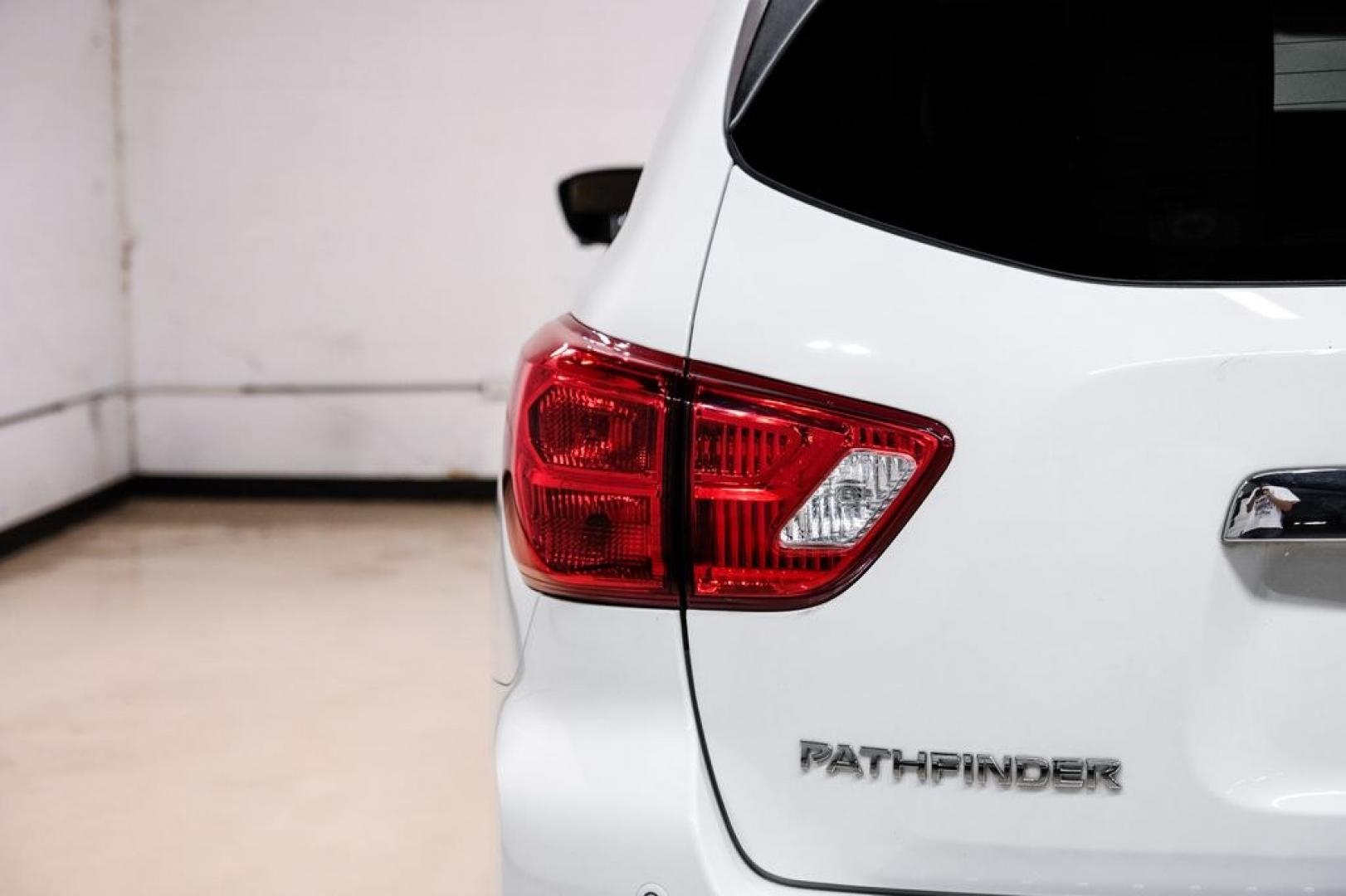 2017 Glacier White /Almond Nissan Pathfinder SL (5N1DR2MN3HC) with an V6 engine, CVT transmission, located at 15300 Midway Rd., Addison, TX, 75001, (972) 702-0011, 32.958321, -96.838074- Photo#57