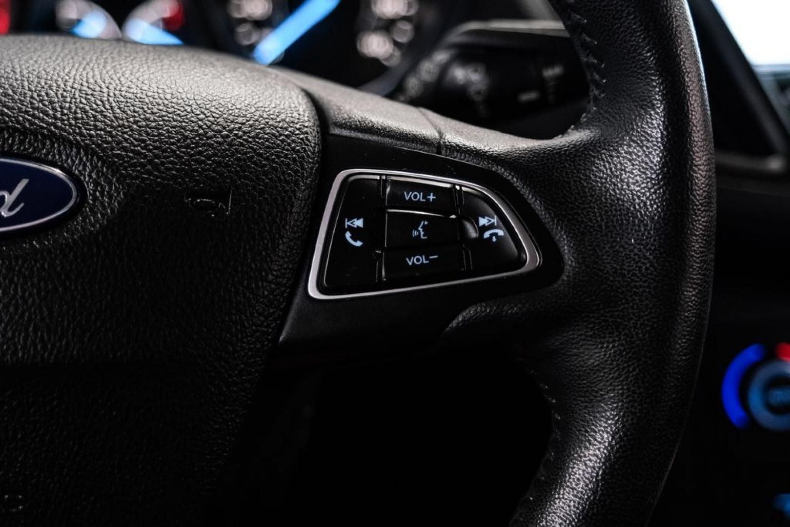 2019 Ingot Silver /Black Ford Escape Titanium (1FMCU9J93KU) with an EcoBoost 2.0L I4 GTDi DOHC Turbocharged VCT engine, Automatic transmission, located at 15300 Midway Rd., Addison, TX, 75001, (972) 702-0011, 32.958321, -96.838074- Photo#15