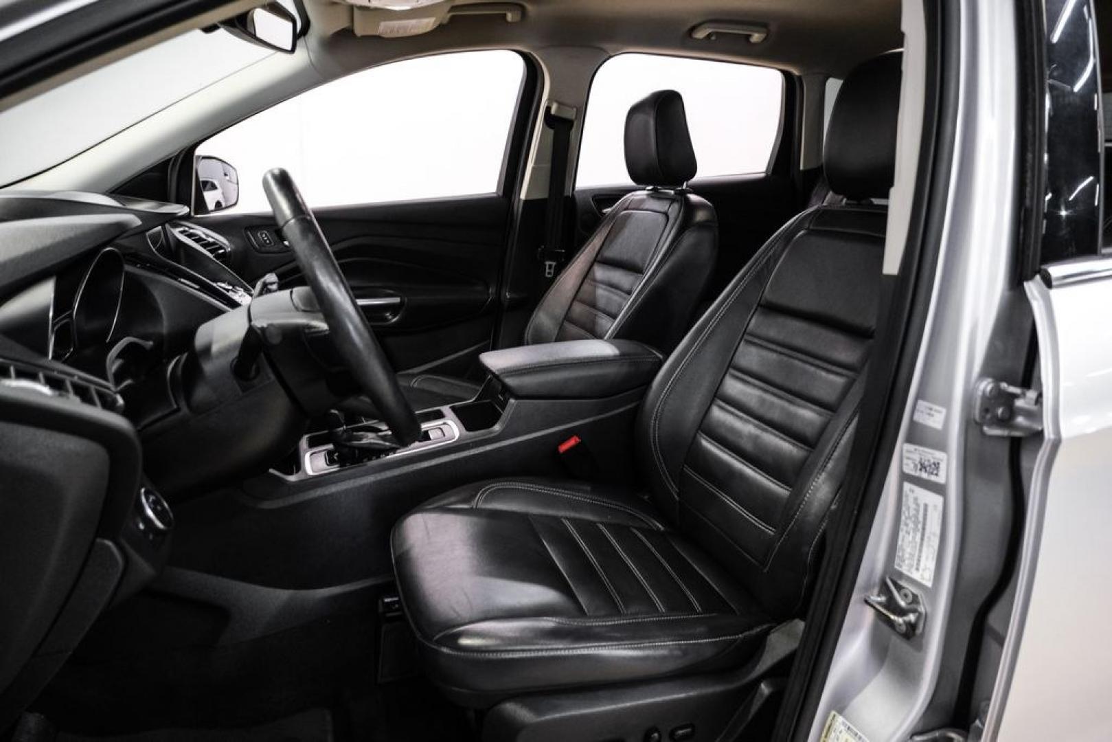 2019 Ingot Silver /Black Ford Escape Titanium (1FMCU9J93KU) with an EcoBoost 2.0L I4 GTDi DOHC Turbocharged VCT engine, Automatic transmission, located at 15300 Midway Rd., Addison, TX, 75001, (972) 702-0011, 32.958321, -96.838074- Photo#30