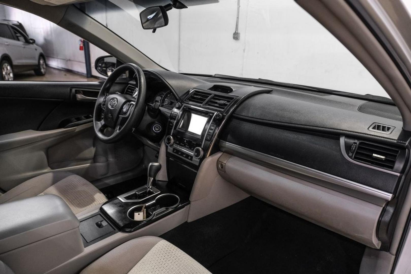 2014 Classic Silver Metallic /Ash Toyota Camry LE (4T4BF1FK7ER) with an 2.5L I4 SMPI DOHC engine, Automatic transmission, located at 15300 Midway Rd., Addison, TX, 75001, (972) 702-0011, 32.958321, -96.838074- Photo#11