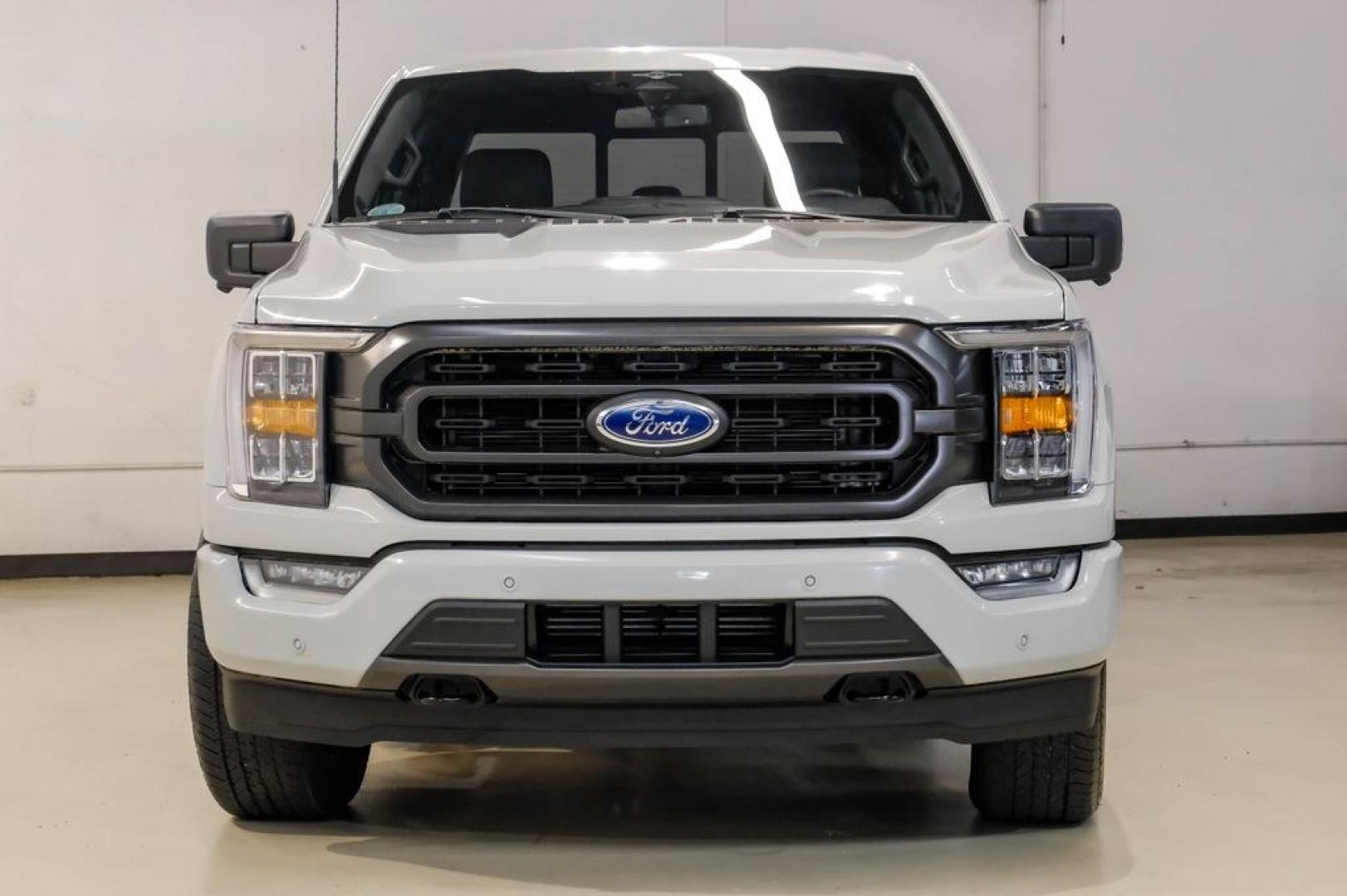 2023 Avalanche /Black Ford F-150 XLT (1FTEW1EP6PF) with an 2.7L V6 EcoBoost engine, Automatic transmission, located at 15300 Midway Rd., Addison, TX, 75001, (972) 702-0011, 32.958321, -96.838074- Photo#6