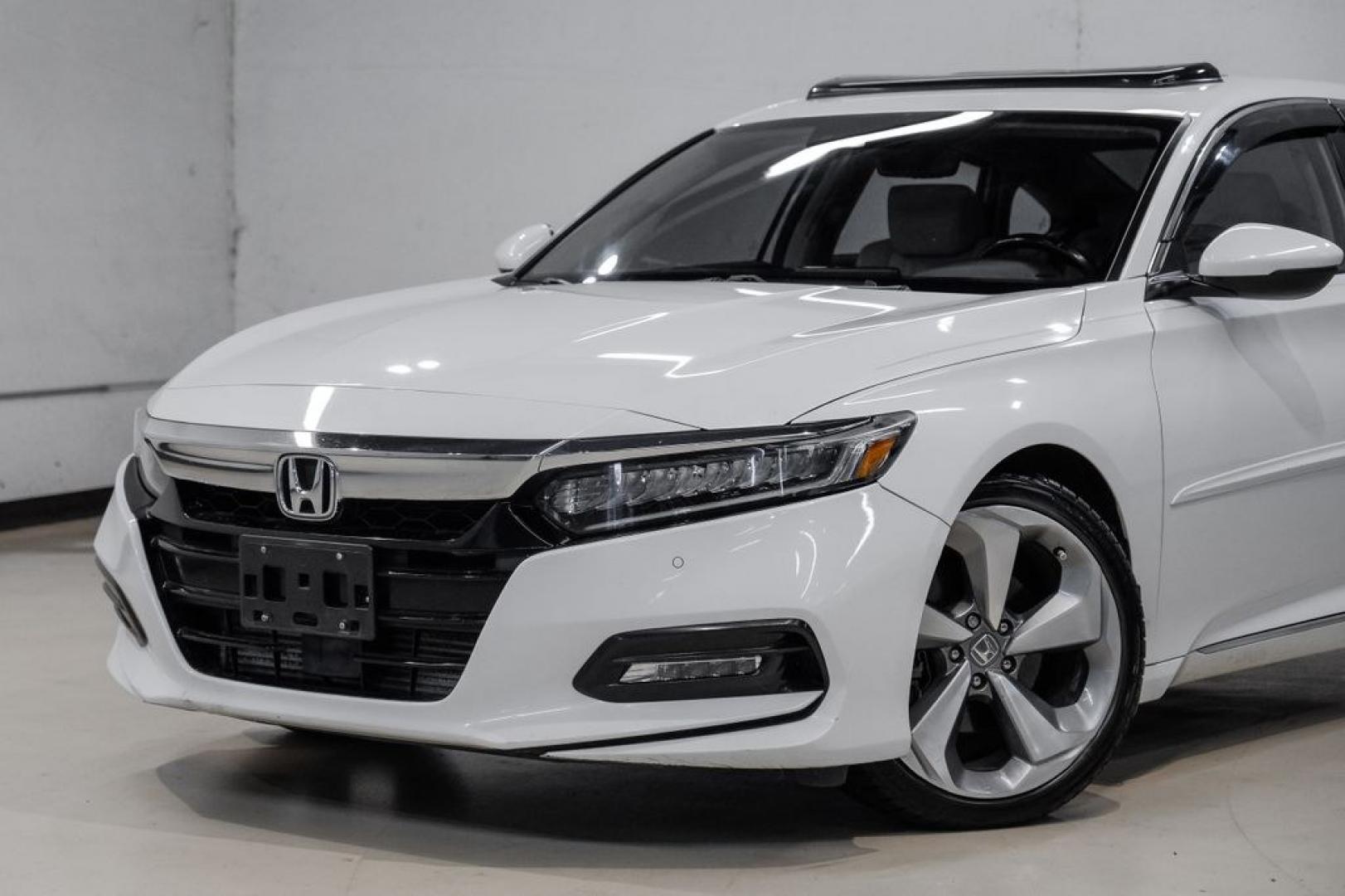 2018 Platinum White Pearl /Ivory Honda Accord Touring (1HGCV1F93JA) with an 1.5T I4 DOHC 16V Turbocharged VTEC engine, CVT transmission, located at 15300 Midway Rd., Addison, TX, 75001, (972) 702-0011, 32.958321, -96.838074- Photo#4