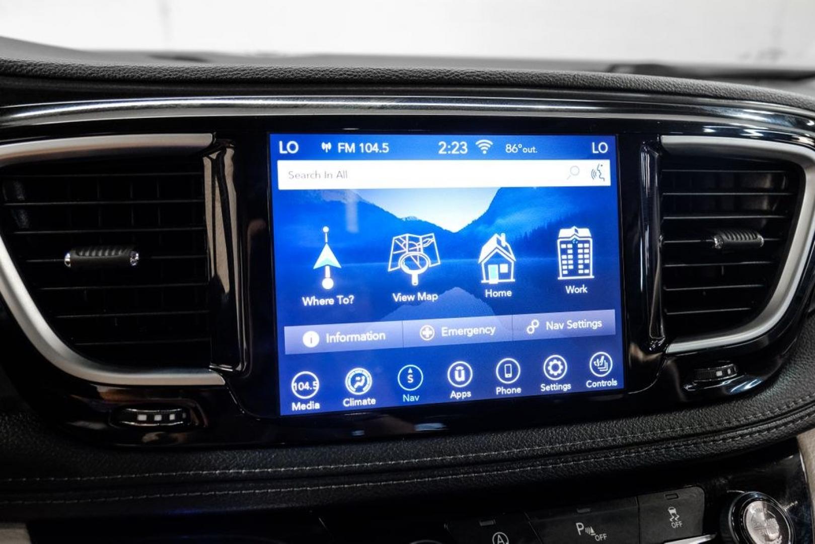 2020 Brilliant Black Crystal Pearlcoat /Black Chrysler Pacifica Limited (2C4RC1GG9LR) with an 3.6L V6 24V VVT engine, Automatic transmission, located at 15300 Midway Rd., Addison, TX, 75001, (972) 702-0011, 32.958321, -96.838074- Photo#39