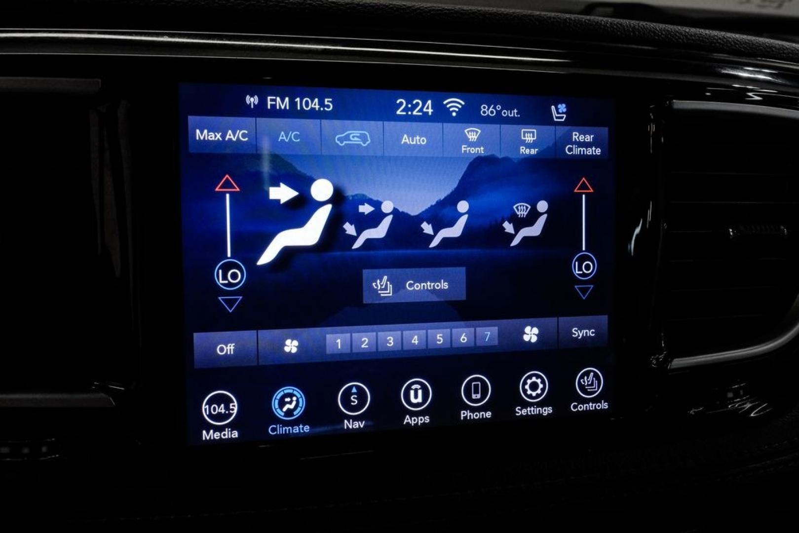 2020 Brilliant Black Crystal Pearlcoat /Black Chrysler Pacifica Limited (2C4RC1GG9LR) with an 3.6L V6 24V VVT engine, Automatic transmission, located at 15300 Midway Rd., Addison, TX, 75001, (972) 702-0011, 32.958321, -96.838074- Photo#43