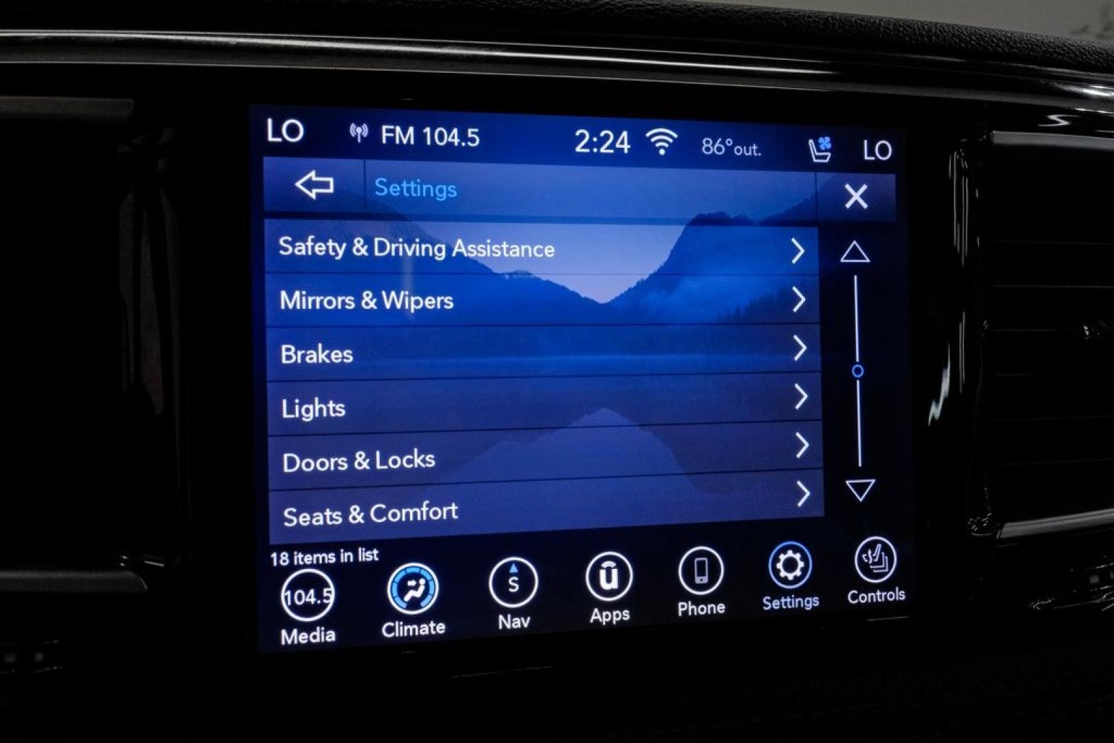 2020 Brilliant Black Crystal Pearlcoat /Black Chrysler Pacifica Limited (2C4RC1GG9LR) with an 3.6L V6 24V VVT engine, Automatic transmission, located at 15300 Midway Rd., Addison, TX, 75001, (972) 702-0011, 32.958321, -96.838074- Photo#45