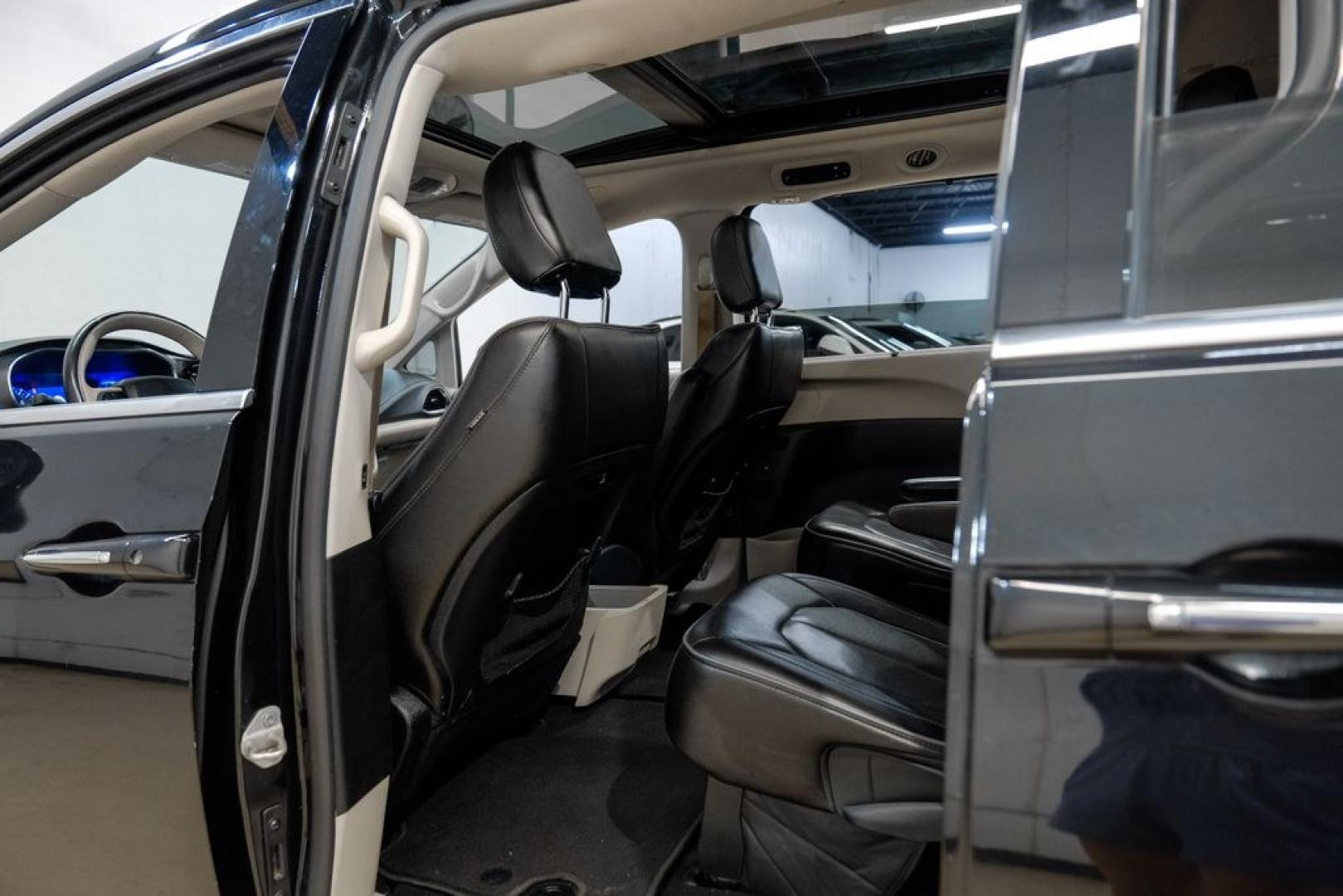 2020 Brilliant Black Crystal Pearlcoat /Black Chrysler Pacifica Limited (2C4RC1GG9LR) with an 3.6L V6 24V VVT engine, Automatic transmission, located at 15300 Midway Rd., Addison, TX, 75001, (972) 702-0011, 32.958321, -96.838074- Photo#53