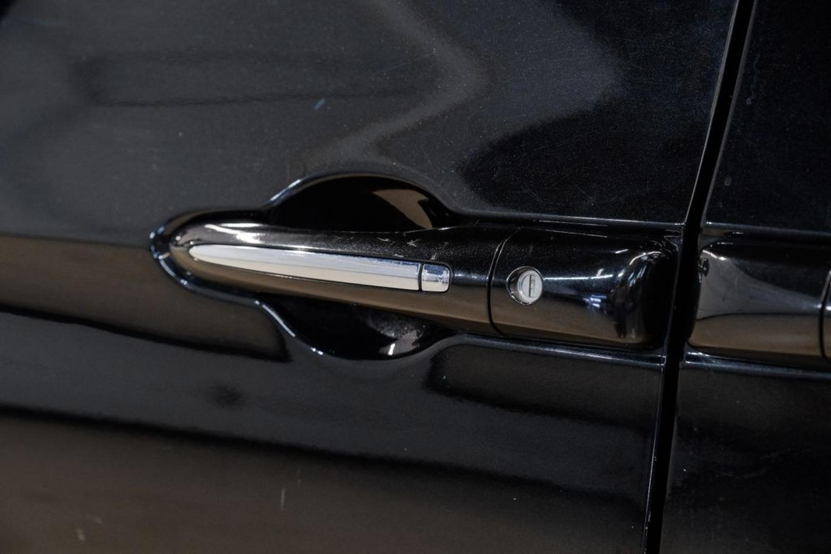 2020 Brilliant Black Crystal Pearlcoat /Black Chrysler Pacifica Limited (2C4RC1GG9LR) with an 3.6L V6 24V VVT engine, Automatic transmission, located at 15300 Midway Rd., Addison, TX, 75001, (972) 702-0011, 32.958321, -96.838074- Photo#57