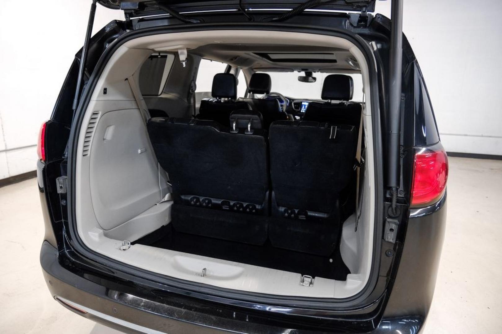 2020 Brilliant Black Crystal Pearlcoat /Black Chrysler Pacifica Limited (2C4RC1GG9LR) with an 3.6L V6 24V VVT engine, Automatic transmission, located at 15300 Midway Rd., Addison, TX, 75001, (972) 702-0011, 32.958321, -96.838074- Photo#69