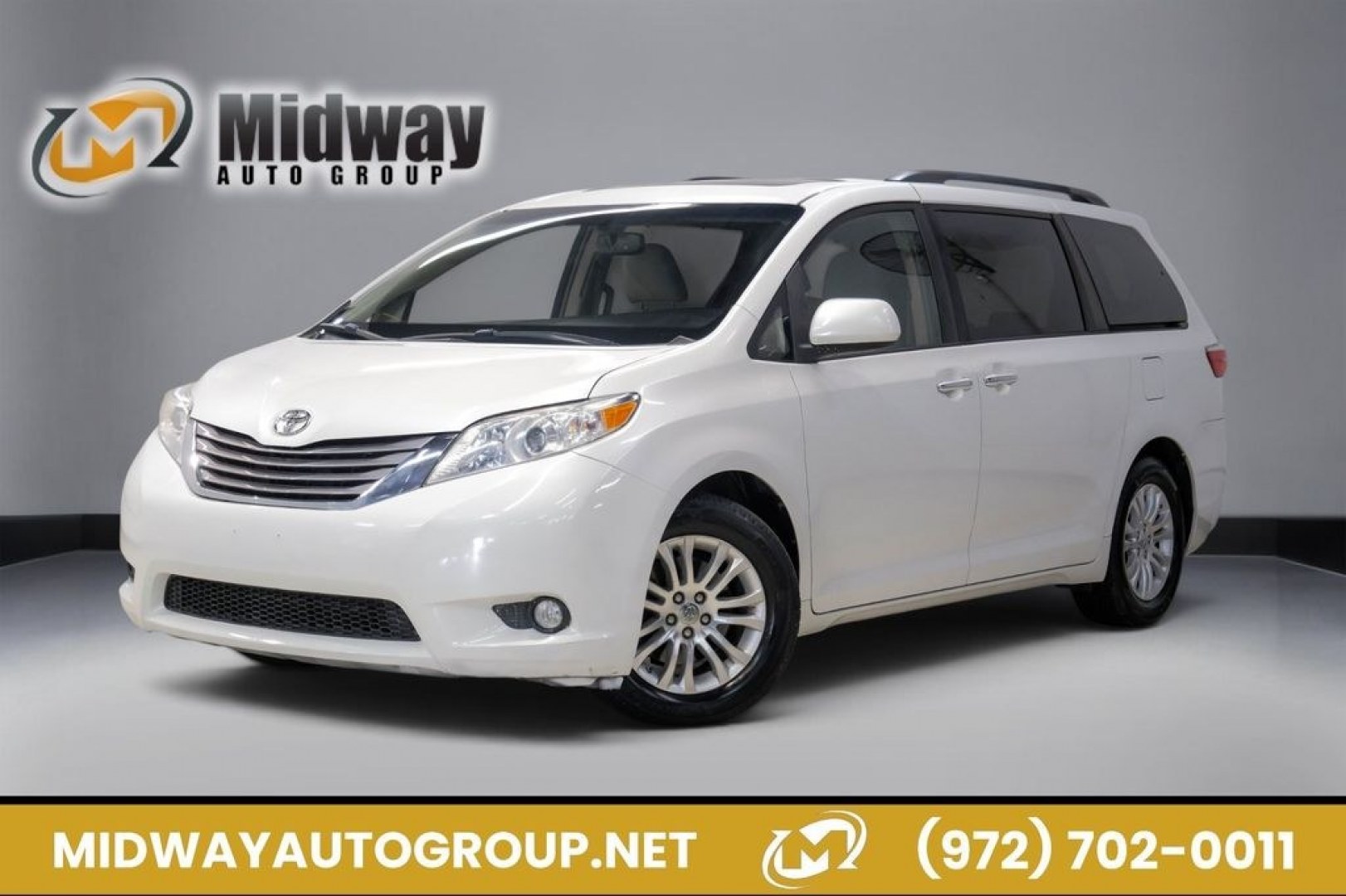 2016 Blizzard Pearl /Bisque Toyota Sienna XLE (5TDYK3DC8GS) with an 3.5L V6 SMPI DOHC engine, Automatic transmission, located at 15300 Midway Rd., Addison, TX, 75001, (972) 702-0011, 32.958321, -96.838074- Photo#0