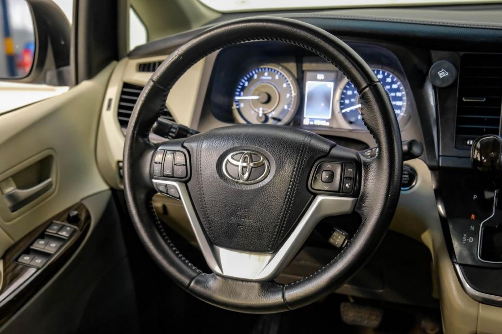 2016 Blizzard Pearl /Bisque Toyota Sienna XLE (5TDYK3DC8GS) with an 3.5L V6 SMPI DOHC engine, Automatic transmission, located at 15300 Midway Rd., Addison, TX, 75001, (972) 702-0011, 32.958321, -96.838074- Photo#21
