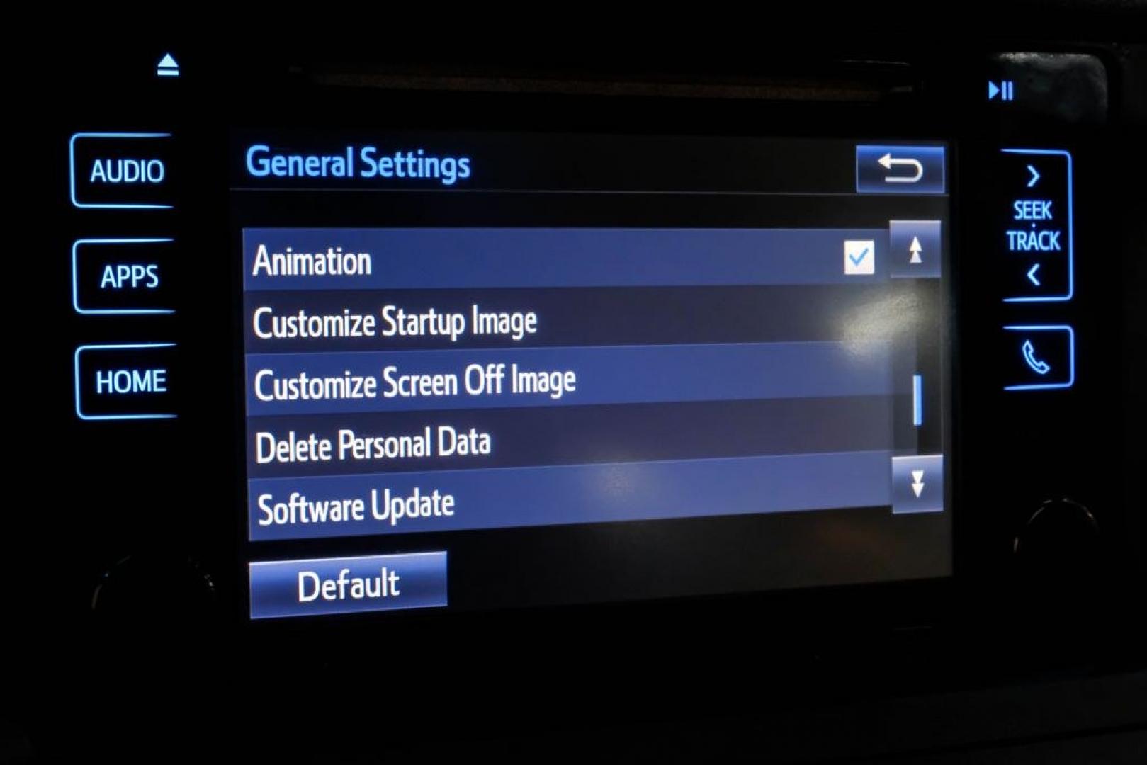 2016 Blizzard Pearl /Bisque Toyota Sienna XLE (5TDYK3DC8GS) with an 3.5L V6 SMPI DOHC engine, Automatic transmission, located at 15300 Midway Rd., Addison, TX, 75001, (972) 702-0011, 32.958321, -96.838074- Photo#39