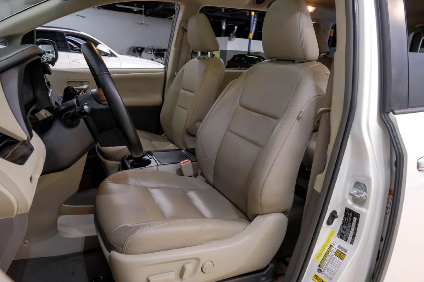 2016 Blizzard Pearl /Bisque Toyota Sienna XLE (5TDYK3DC8GS) with an 3.5L V6 SMPI DOHC engine, Automatic transmission, located at 15300 Midway Rd., Addison, TX, 75001, (972) 702-0011, 32.958321, -96.838074- Photo#40