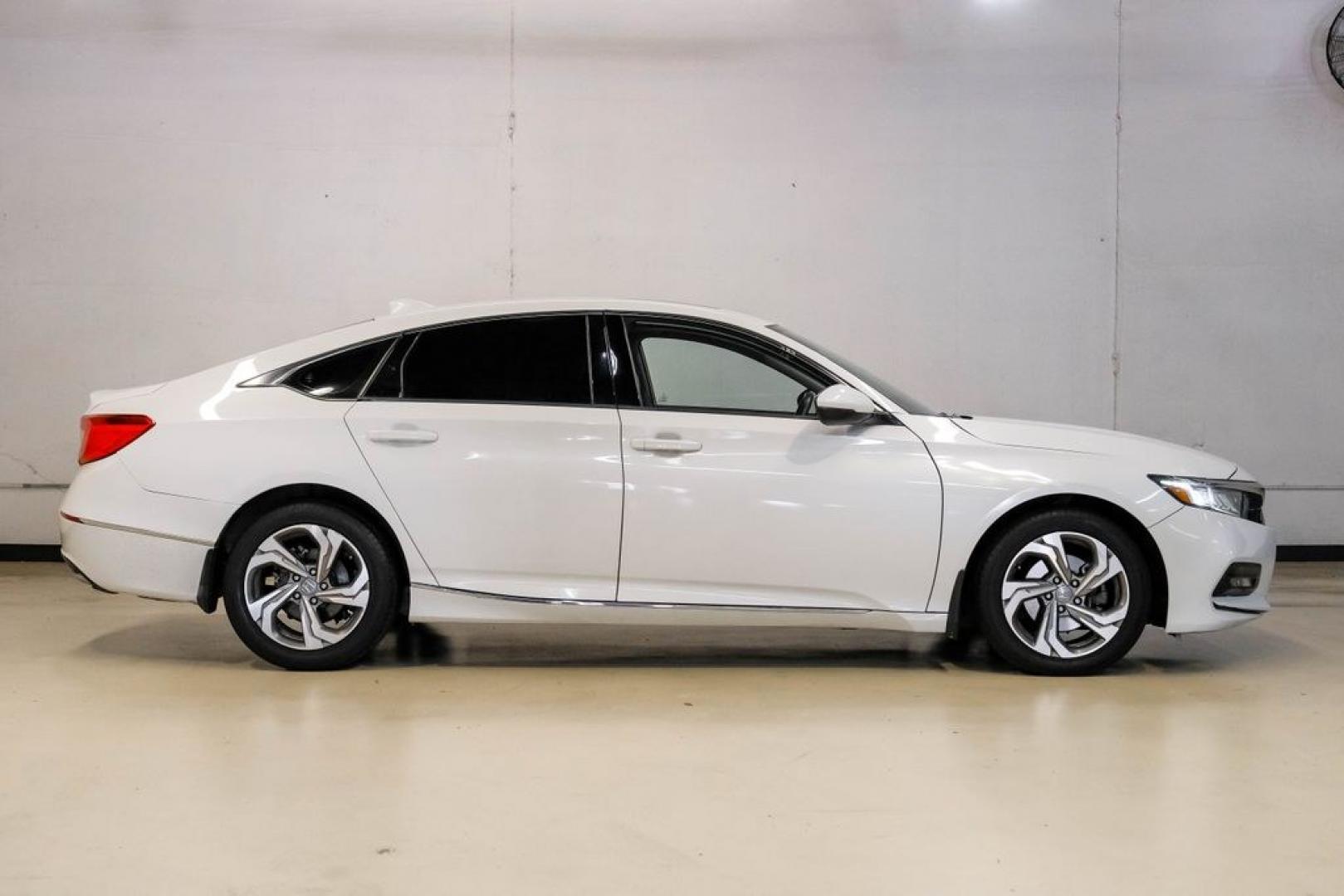 2019 Platinum White Pearl /Ivory Honda Accord EX-L (1HGCV1F58KA) with an 1.5T I4 DOHC 16V Turbocharged VTEC engine, CVT transmission, located at 15300 Midway Rd., Addison, TX, 75001, (972) 702-0011, 32.958321, -96.838074- Photo#9