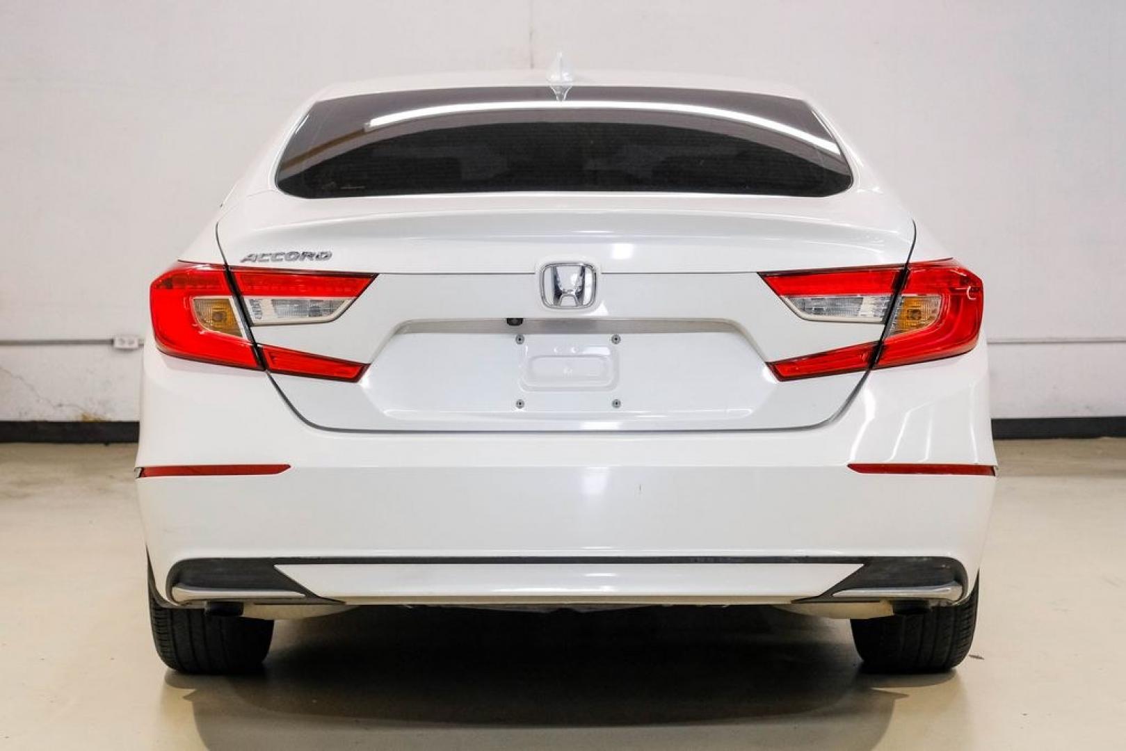 2019 Platinum White Pearl /Ivory Honda Accord EX-L (1HGCV1F58KA) with an 1.5T I4 DOHC 16V Turbocharged VTEC engine, CVT transmission, located at 15300 Midway Rd., Addison, TX, 75001, (972) 702-0011, 32.958321, -96.838074- Photo#13