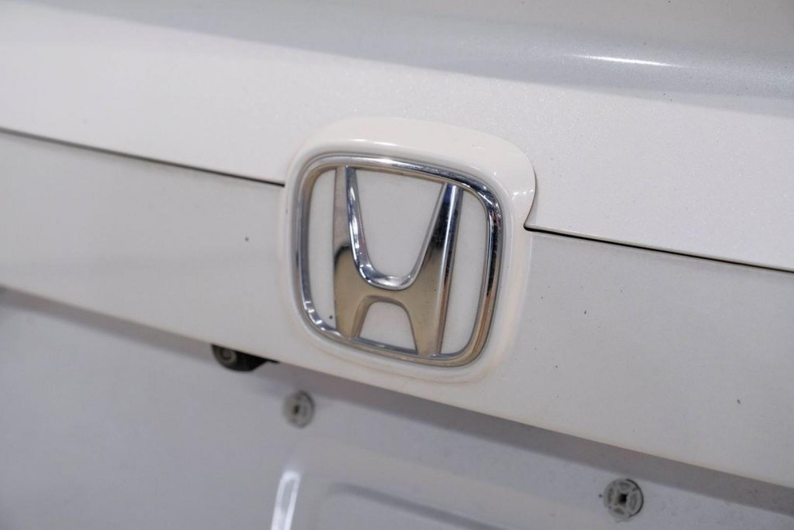 2019 Platinum White Pearl /Ivory Honda Accord EX-L (1HGCV1F58KA) with an 1.5T I4 DOHC 16V Turbocharged VTEC engine, CVT transmission, located at 15300 Midway Rd., Addison, TX, 75001, (972) 702-0011, 32.958321, -96.838074- Photo#57
