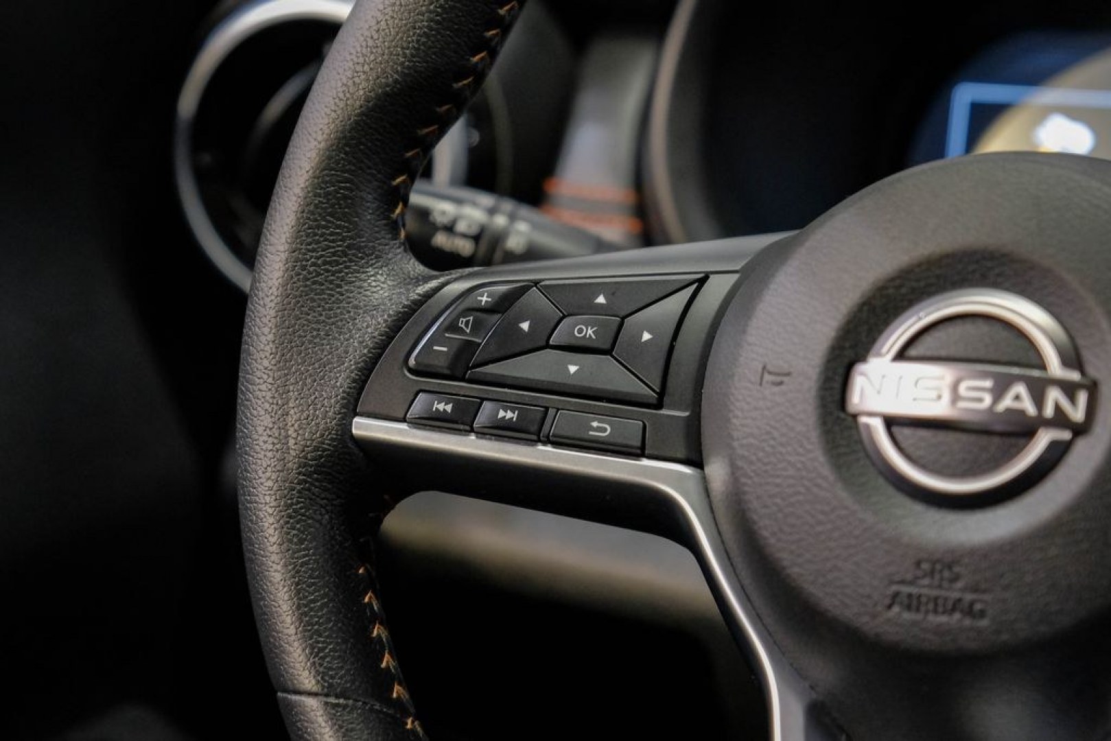 2023 Orange Metallic /Charcoal Nissan Kicks SR (3N1CP5DVXPL) with an 1.6L 4-Cylinder DOHC 16V engine, CVT transmission, located at 15300 Midway Rd., Addison, TX, 75001, (972) 702-0011, 32.958321, -96.838074- Photo#22