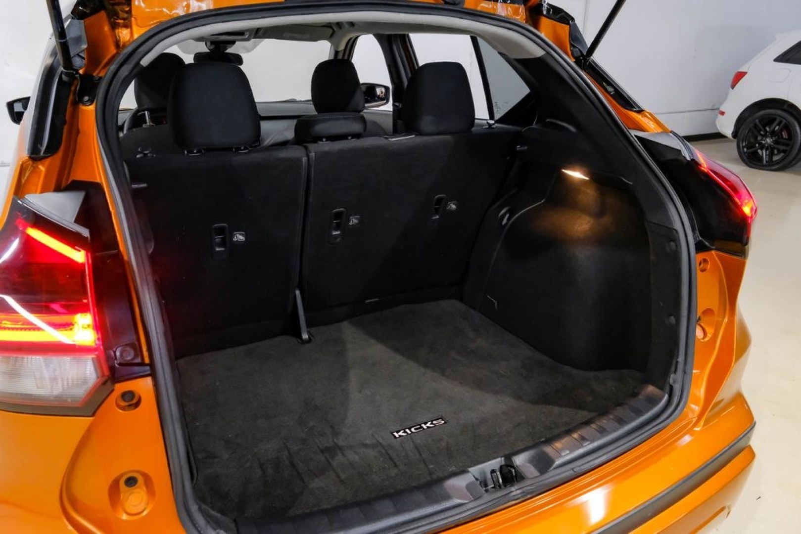 2023 Orange Metallic /Charcoal Nissan Kicks SR (3N1CP5DVXPL) with an 1.6L 4-Cylinder DOHC 16V engine, CVT transmission, located at 15300 Midway Rd., Addison, TX, 75001, (972) 702-0011, 32.958321, -96.838074- Photo#67
