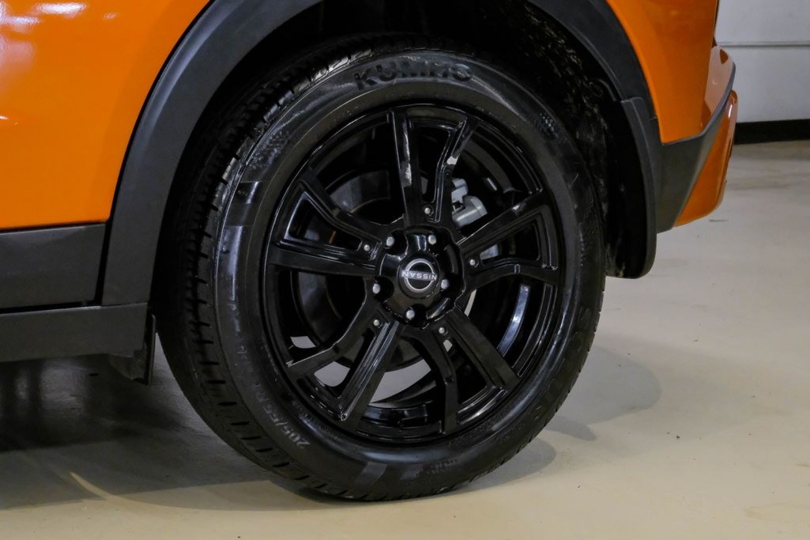 2023 Orange Metallic /Charcoal Nissan Kicks SR (3N1CP5DVXPL) with an 1.6L 4-Cylinder DOHC 16V engine, CVT transmission, located at 15300 Midway Rd., Addison, TX, 75001, (972) 702-0011, 32.958321, -96.838074- Photo#71