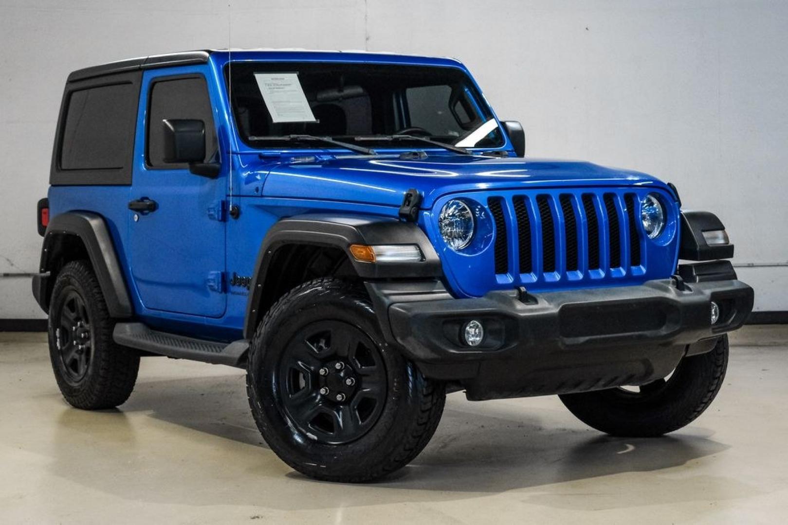 2022 Blue Pearl /Black Jeep Wrangler Sport (1C4GJXAG0NW) with an 3.6L V6 24V VVT engine, Manual transmission, located at 15300 Midway Rd., Addison, TX, 75001, (972) 702-0011, 32.958321, -96.838074- Photo#7