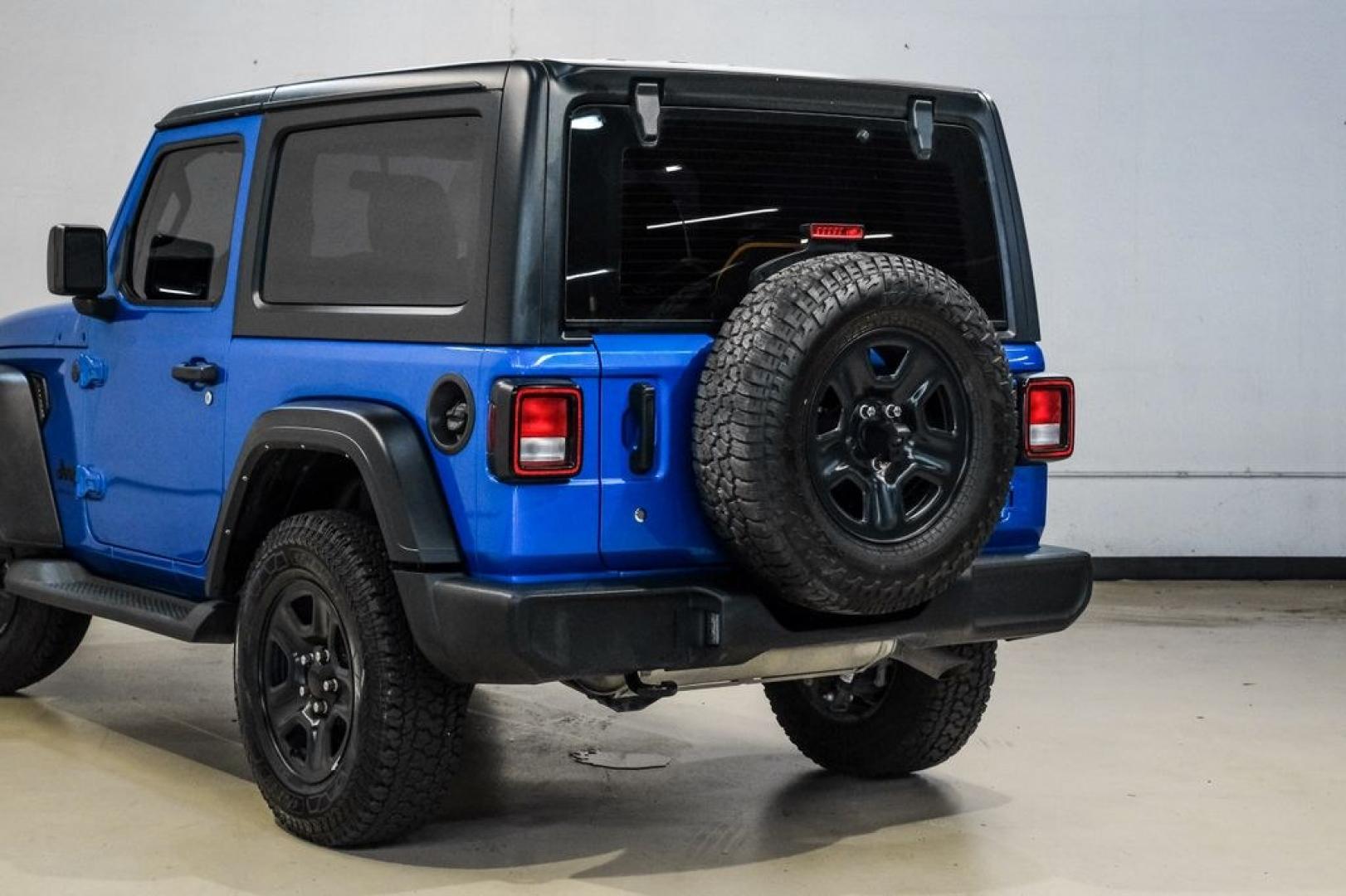 2022 Blue Pearl /Black Jeep Wrangler Sport (1C4GJXAG0NW) with an 3.6L V6 24V VVT engine, Manual transmission, located at 15300 Midway Rd., Addison, TX, 75001, (972) 702-0011, 32.958321, -96.838074- Photo#13