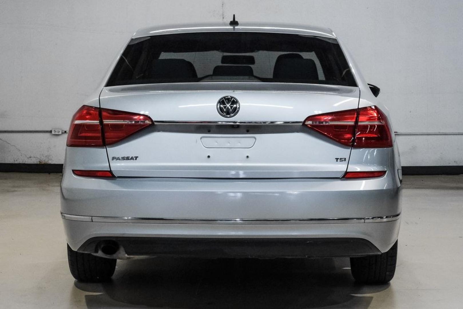 2016 Reflex Silver Metallic /Gray Volkswagen Passat 1.8T S (1VWAS7A31GC) with an 1.8L TSI engine, Automatic transmission, located at 15300 Midway Rd., Addison, TX, 75001, (972) 702-0011, 32.958321, -96.838074- Photo#10
