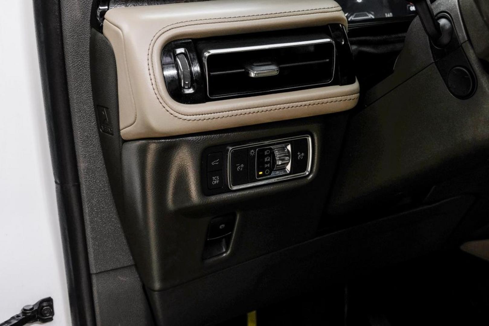 2021 White /Sandstone Lincoln Nautilus Reserve (2LMPJ6K98MB) with an 2.0L Turbocharged engine, Automatic transmission, located at 15300 Midway Rd., Addison, TX, 75001, (972) 702-0011, 32.958321, -96.838074- Photo#33