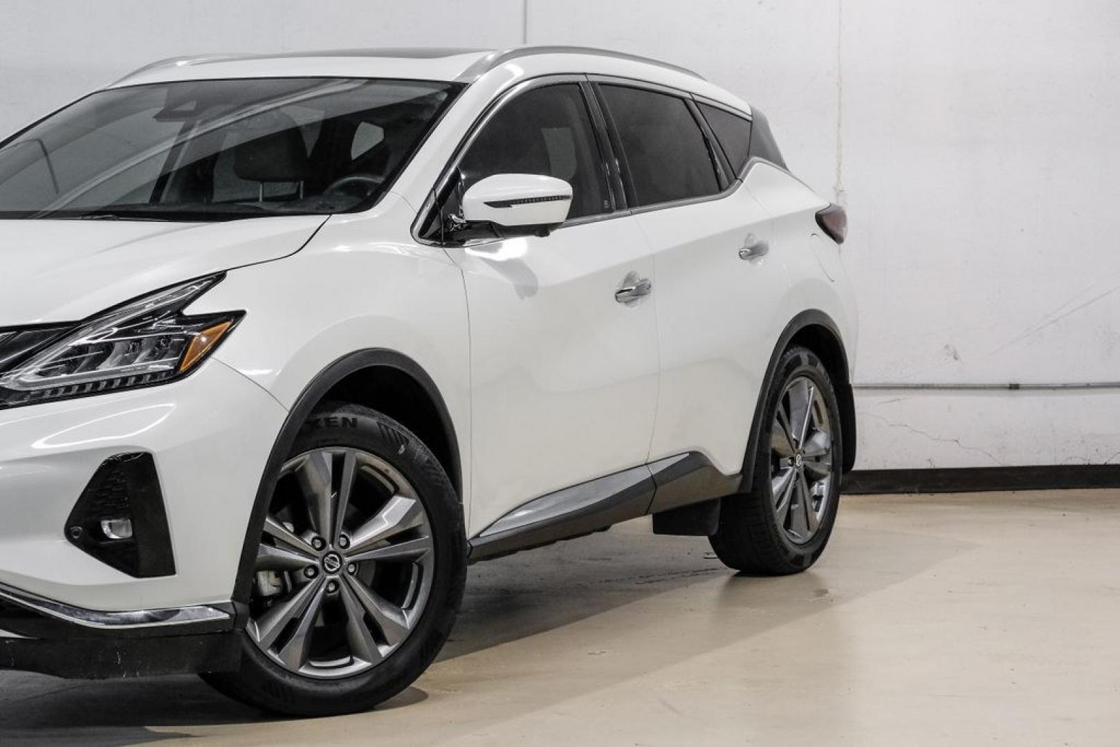 2021 Pearl White /Cashmere Nissan Murano Platinum (5N1AZ2DJ7MC) with an 3.5L V6 DOHC 24V engine, CVT transmission, located at 15300 Midway Rd., Addison, TX, 75001, (972) 702-0011, 32.958321, -96.838074- Photo#6