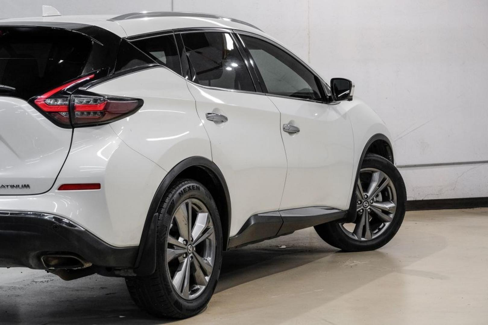 2021 Pearl White /Cashmere Nissan Murano Platinum (5N1AZ2DJ7MC) with an 3.5L V6 DOHC 24V engine, CVT transmission, located at 15300 Midway Rd., Addison, TX, 75001, (972) 702-0011, 32.958321, -96.838074- Photo#12