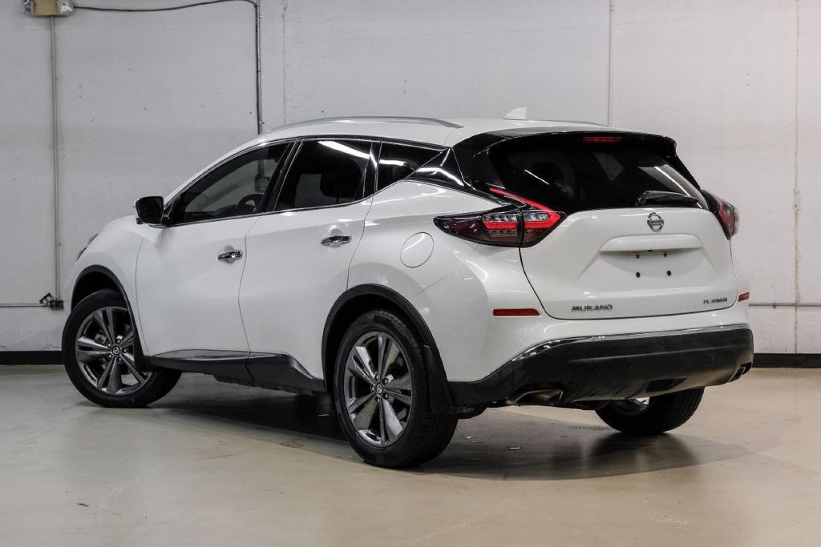 2021 Pearl White /Cashmere Nissan Murano Platinum (5N1AZ2DJ7MC) with an 3.5L V6 DOHC 24V engine, CVT transmission, located at 15300 Midway Rd., Addison, TX, 75001, (972) 702-0011, 32.958321, -96.838074- Photo#14