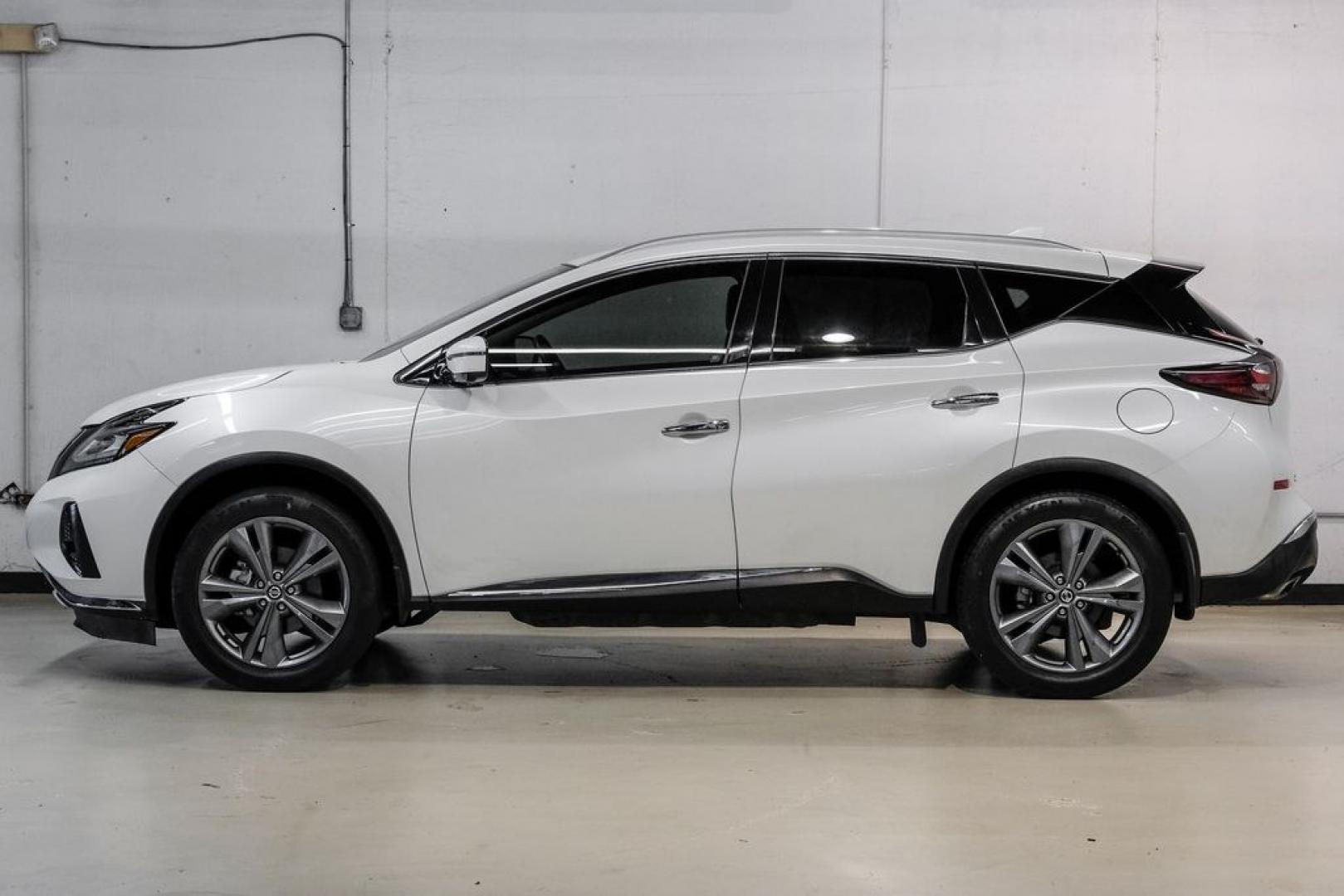 2021 Pearl White /Cashmere Nissan Murano Platinum (5N1AZ2DJ7MC) with an 3.5L V6 DOHC 24V engine, CVT transmission, located at 15300 Midway Rd., Addison, TX, 75001, (972) 702-0011, 32.958321, -96.838074- Photo#15