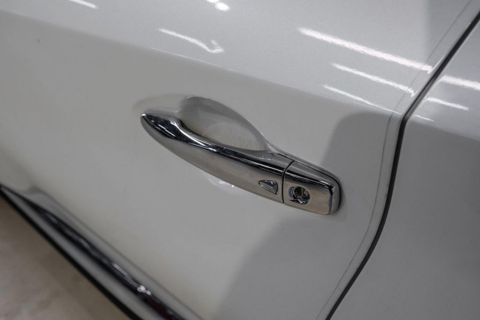 2021 Pearl White /Cashmere Nissan Murano Platinum (5N1AZ2DJ7MC) with an 3.5L V6 DOHC 24V engine, CVT transmission, located at 15300 Midway Rd., Addison, TX, 75001, (972) 702-0011, 32.958321, -96.838074- Photo#48