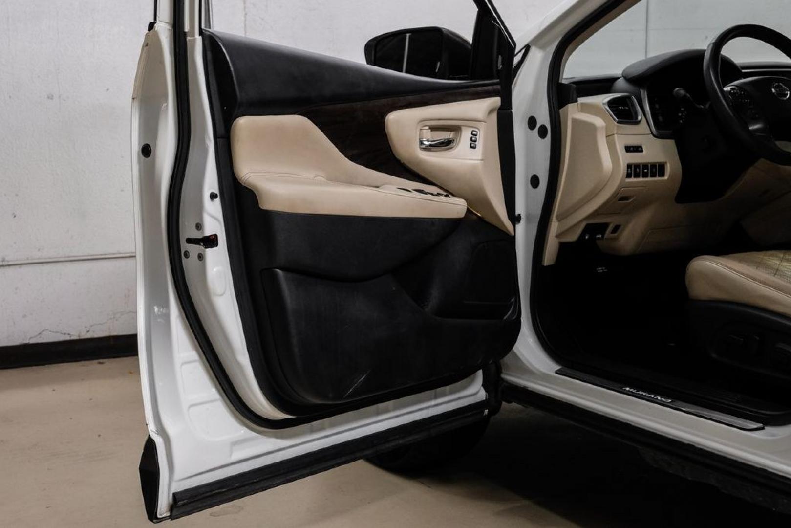 2021 Pearl White /Cashmere Nissan Murano Platinum (5N1AZ2DJ7MC) with an 3.5L V6 DOHC 24V engine, CVT transmission, located at 15300 Midway Rd., Addison, TX, 75001, (972) 702-0011, 32.958321, -96.838074- Photo#50
