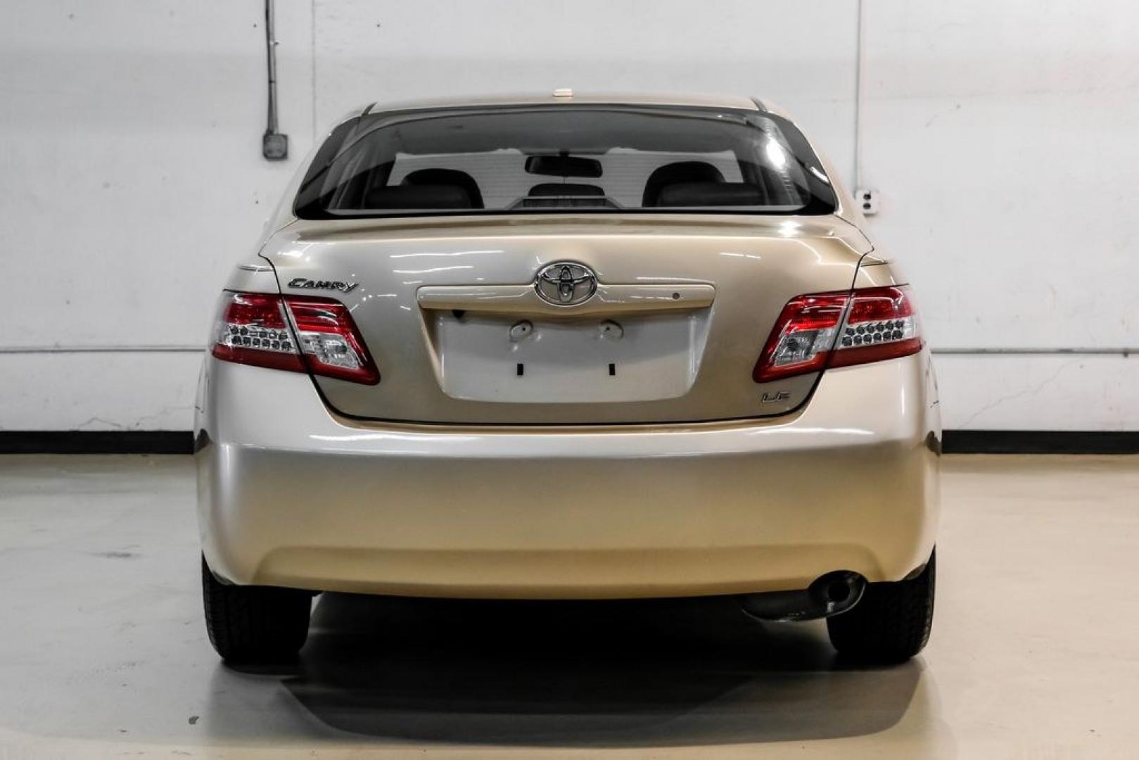 2011 Sandy Beach Metallic /Bisque Toyota Camry LE (4T1BF3EK8BU) with an 2.5L I4 SMPI DOHC engine, Automatic transmission, located at 15300 Midway Rd., Addison, TX, 75001, (972) 702-0011, 32.958321, -96.838074- Photo#12