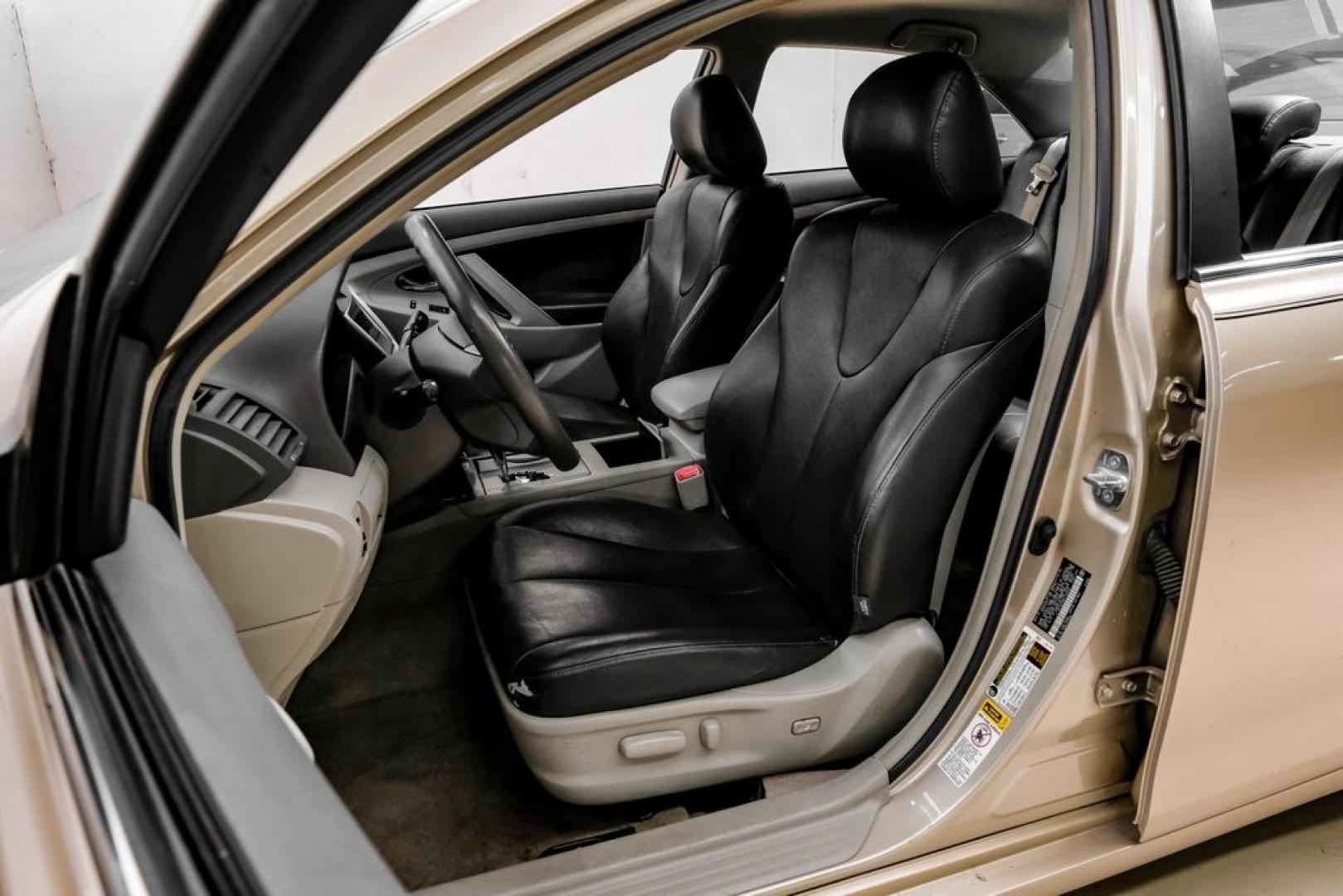 2011 Sandy Beach Metallic /Bisque Toyota Camry LE (4T1BF3EK8BU) with an 2.5L I4 SMPI DOHC engine, Automatic transmission, located at 15300 Midway Rd., Addison, TX, 75001, (972) 702-0011, 32.958321, -96.838074- Photo#33