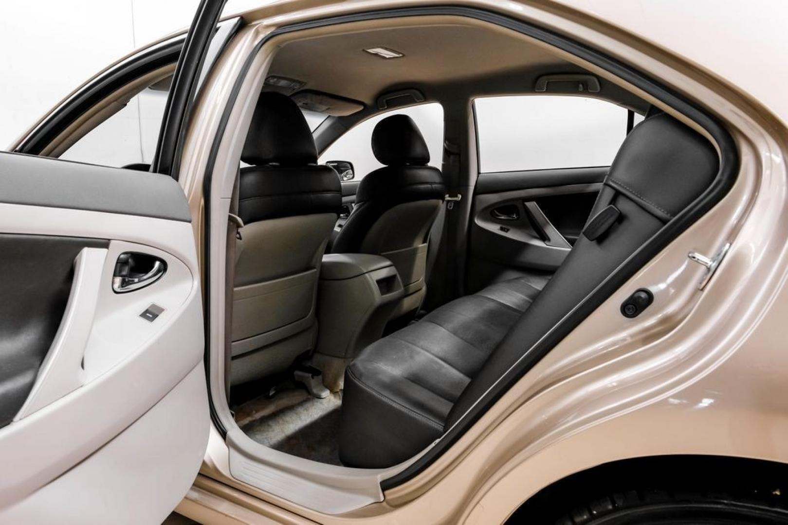2011 Sandy Beach Metallic /Bisque Toyota Camry LE (4T1BF3EK8BU) with an 2.5L I4 SMPI DOHC engine, Automatic transmission, located at 15300 Midway Rd., Addison, TX, 75001, (972) 702-0011, 32.958321, -96.838074- Photo#39