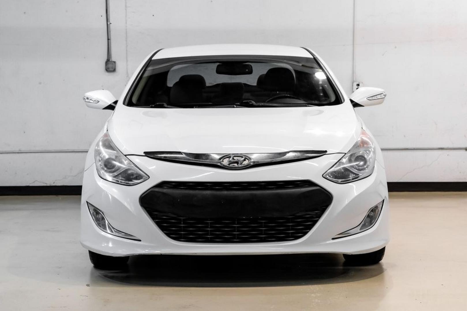 2014 Diamond White Pearl /Camel Hyundai Sonata Hybrid Limited (KMHEC4A41EA) with an 2.4L 4-Cylinder Atkinson-Cycle Hybrid engine, Automatic transmission, located at 15300 Midway Rd., Addison, TX, 75001, (972) 702-0011, 32.958321, -96.838074- Photo#6