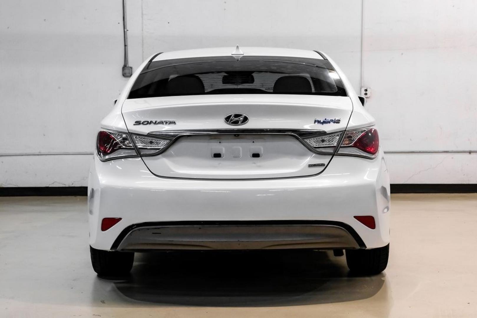 2014 Diamond White Pearl /Camel Hyundai Sonata Hybrid Limited (KMHEC4A41EA) with an 2.4L 4-Cylinder Atkinson-Cycle Hybrid engine, Automatic transmission, located at 15300 Midway Rd., Addison, TX, 75001, (972) 702-0011, 32.958321, -96.838074- Photo#12
