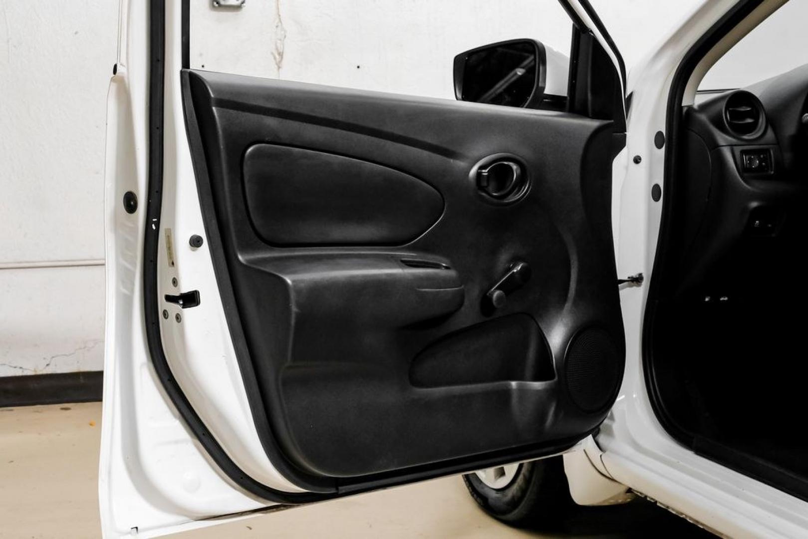 2018 Fresh Powder /Charcoal Nissan Versa 1.6 S Plus (3N1CN7AP8JL) with an 1.6L 4-Cylinder DOHC 16V engine, CVT transmission, located at 15300 Midway Rd., Addison, TX, 75001, (972) 702-0011, 32.958321, -96.838074- Photo#40