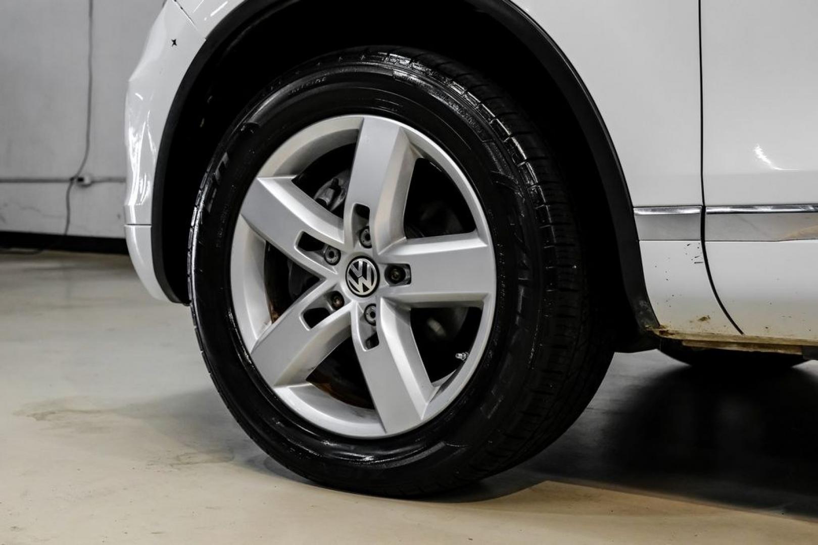 2014 Pure White /Saddle Brown Volkswagen Touareg 3.6L (WVGEF9BPXED) with an 3.6L V6 DOHC engine, Automatic transmission, located at 15300 Midway Rd., Addison, TX, 75001, (972) 702-0011, 32.958321, -96.838074- Photo#64