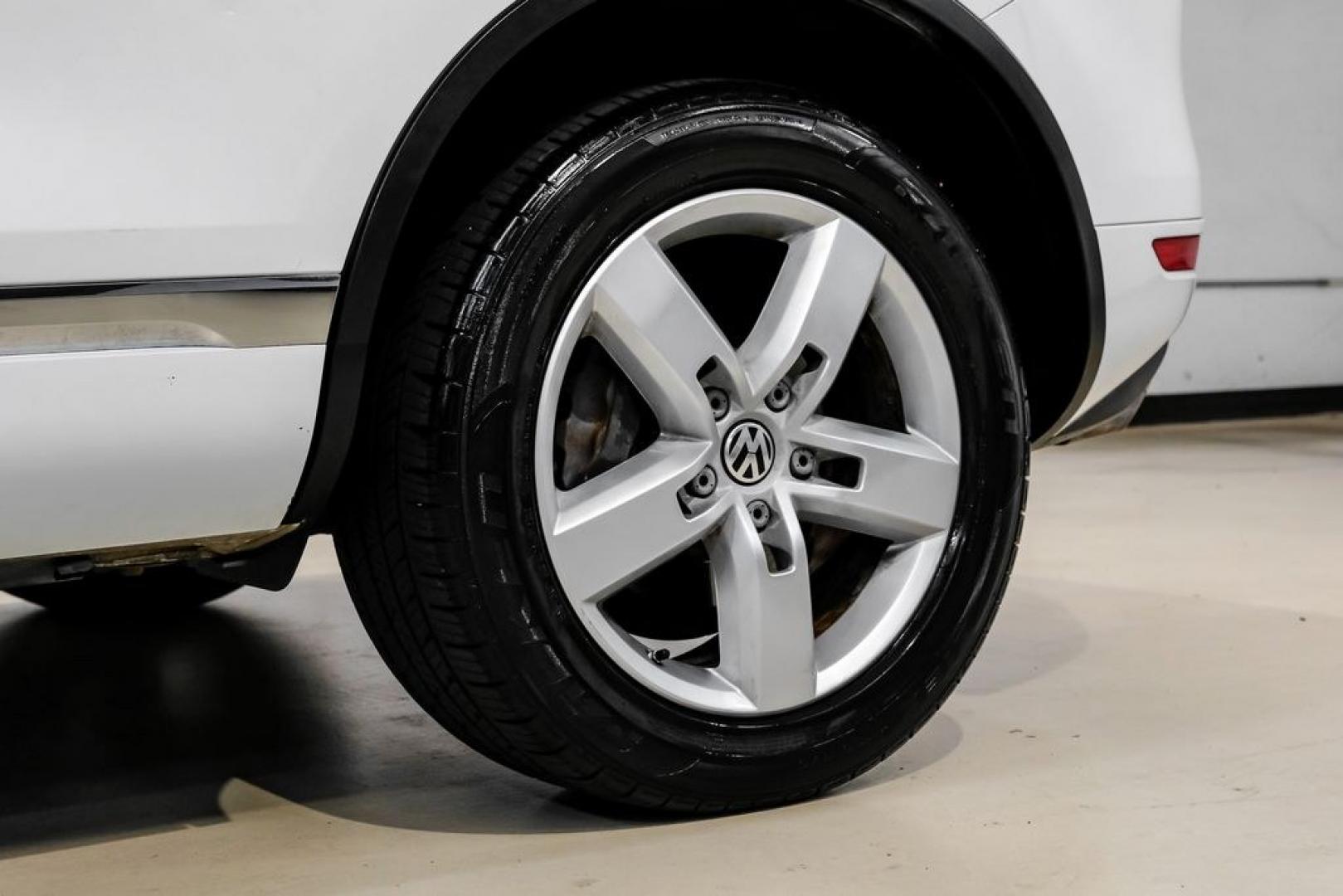 2014 Pure White /Saddle Brown Volkswagen Touareg 3.6L (WVGEF9BPXED) with an 3.6L V6 DOHC engine, Automatic transmission, located at 15300 Midway Rd., Addison, TX, 75001, (972) 702-0011, 32.958321, -96.838074- Photo#65