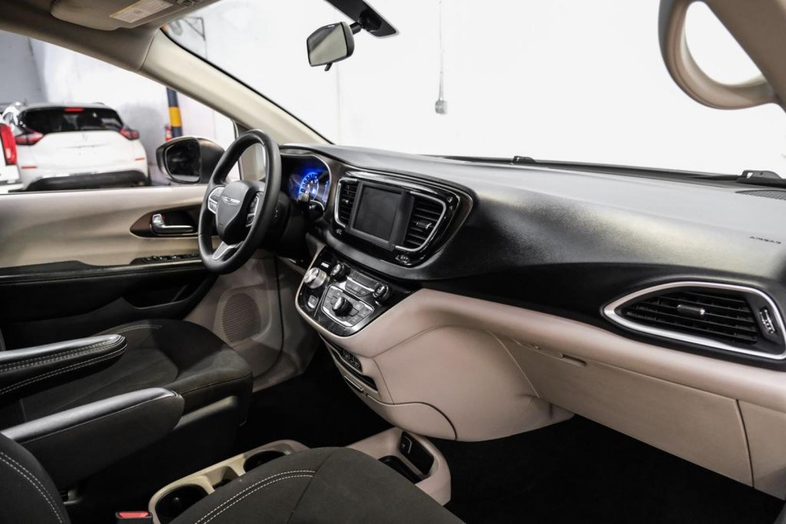2022 Bright White Clearcoat /Black Chrysler Voyager LX (2C4RC1CG7NR) with an 3.6L V6 24V VVT engine, Automatic transmission, located at 15300 Midway Rd., Addison, TX, 75001, (972) 702-0011, 32.958321, -96.838074- Photo#11