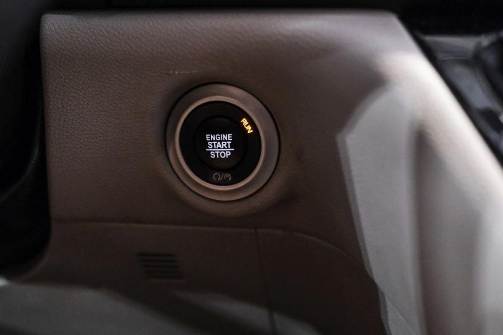 2022 Bright White Clearcoat /Black Chrysler Voyager LX (2C4RC1CG7NR) with an 3.6L V6 24V VVT engine, Automatic transmission, located at 15300 Midway Rd., Addison, TX, 75001, (972) 702-0011, 32.958321, -96.838074- Photo#18